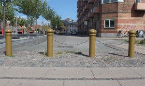 Chain and posts from Egypt, Superkilen Park in Copenhagen, Denmark (Photo: Ati Metwaly)